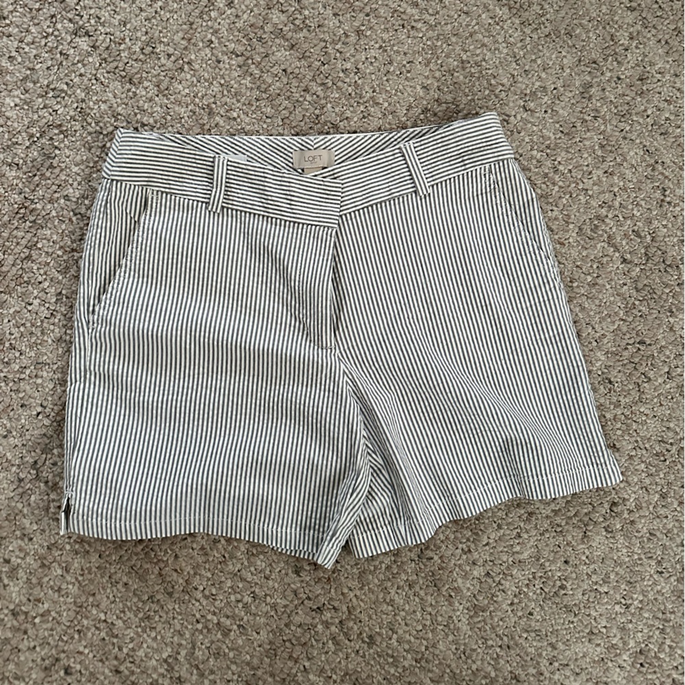 Loft - 6 inch shorts - Size 12